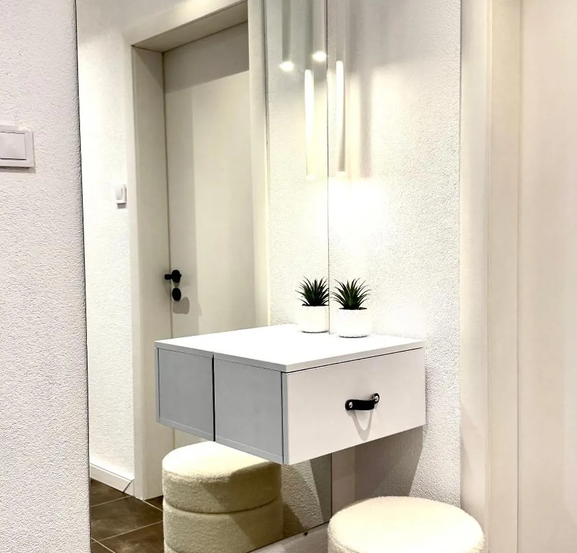 Agia 3-Comfort Apartment סופיה 0*,